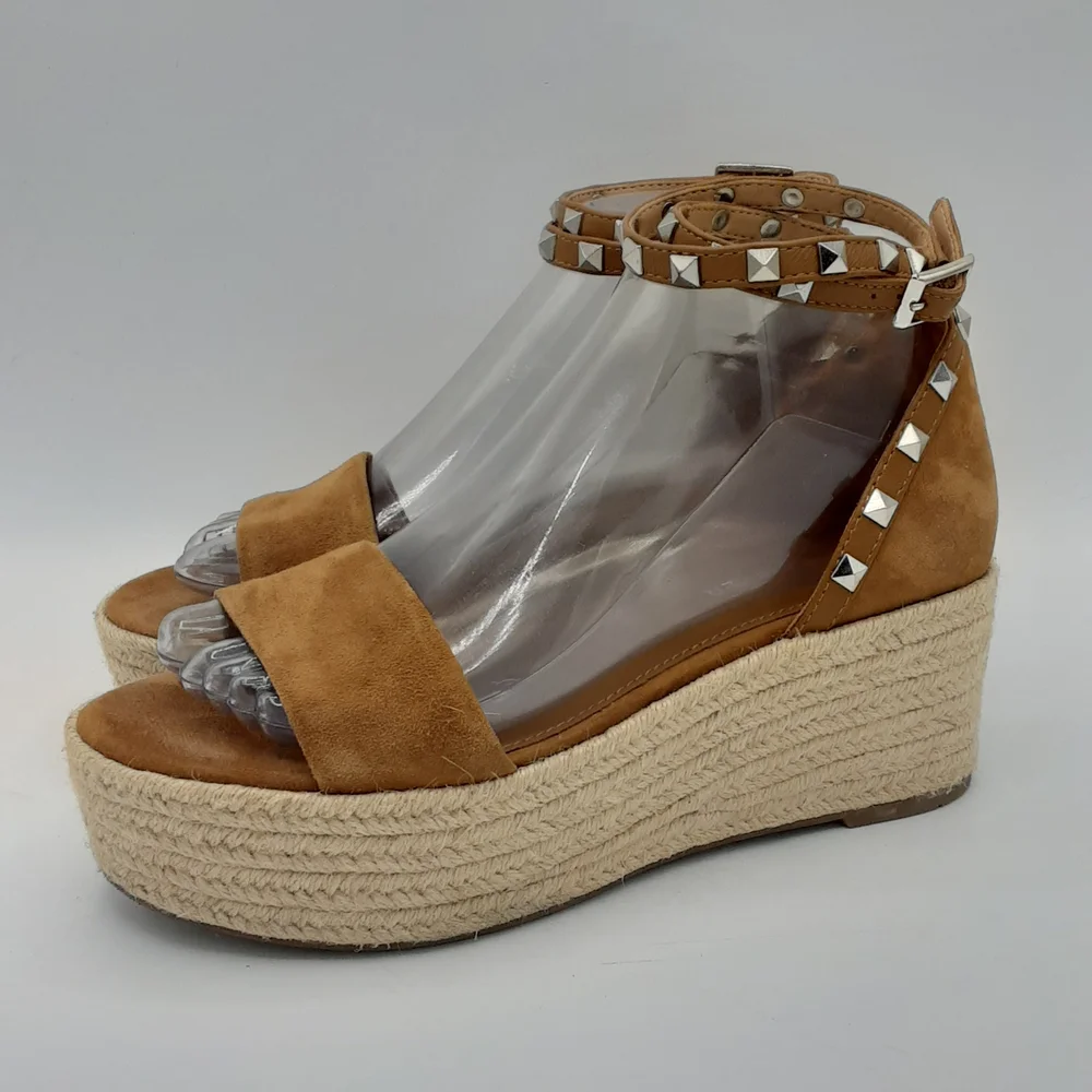 preloved visual