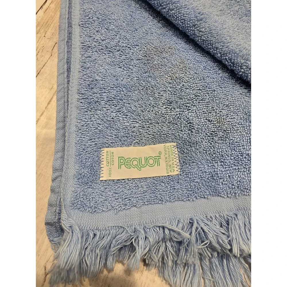 Pequot shabby craftsmanship