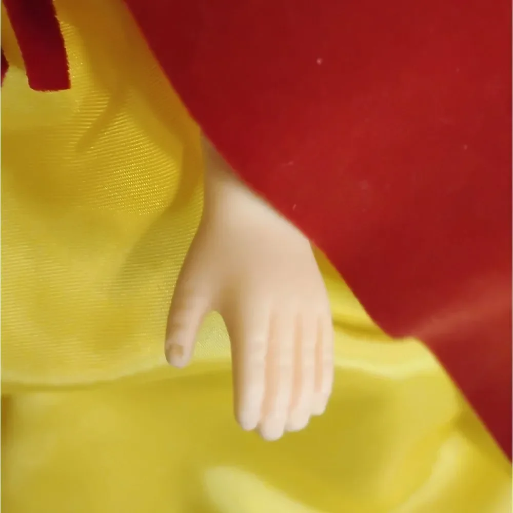 1981 Effanbee Snow White Doll with Disney 7 Dwarves