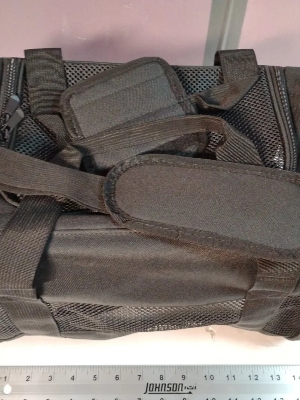 Amazon Basics Airline Approved Soft-Sided Mesh Pet Travel Carrier - Black