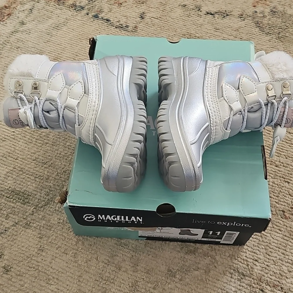 Magellan Outdoors new without