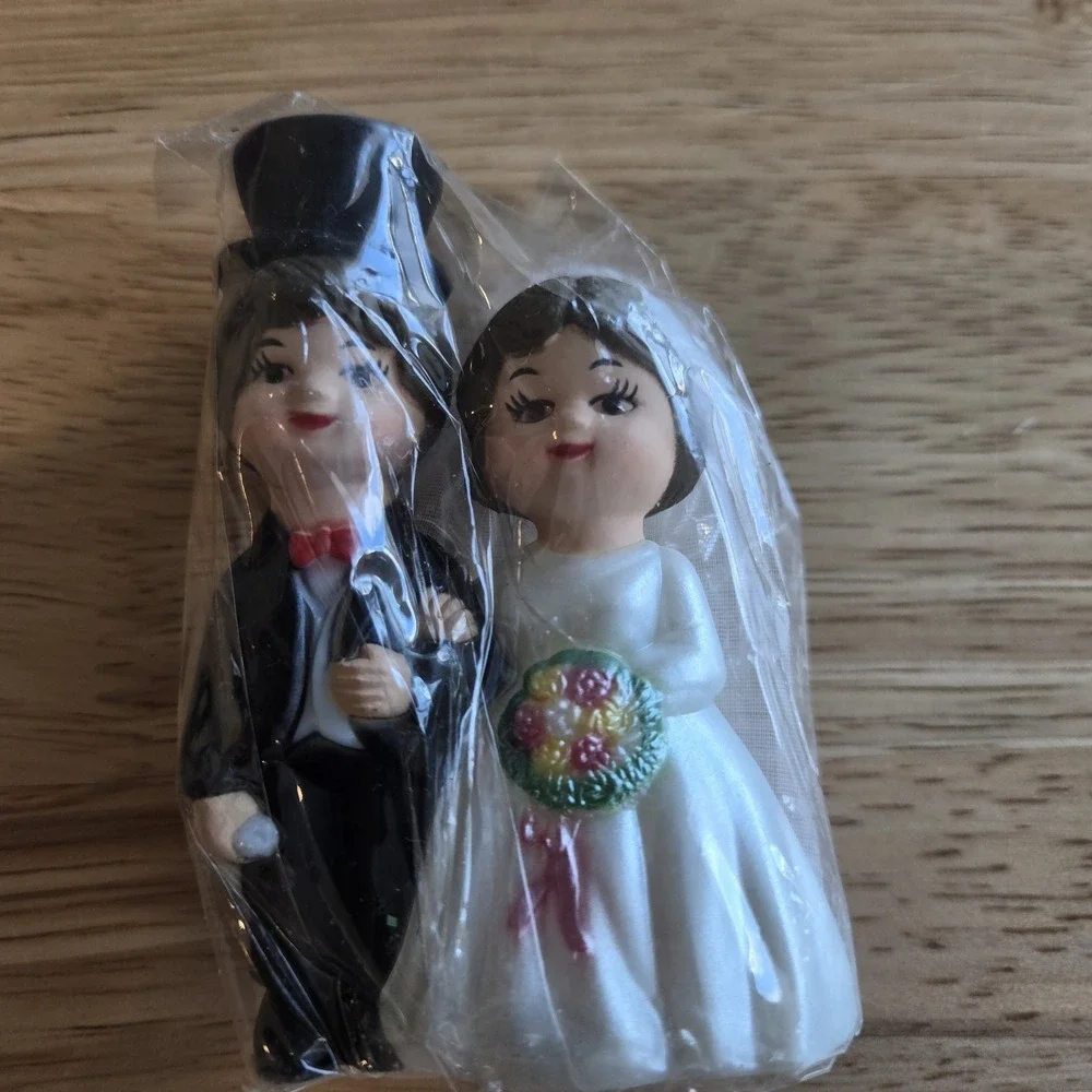 1994 Wilton Wedding Couple‎ Topper Cake Bride Groom 1990s Party Figurine Wife