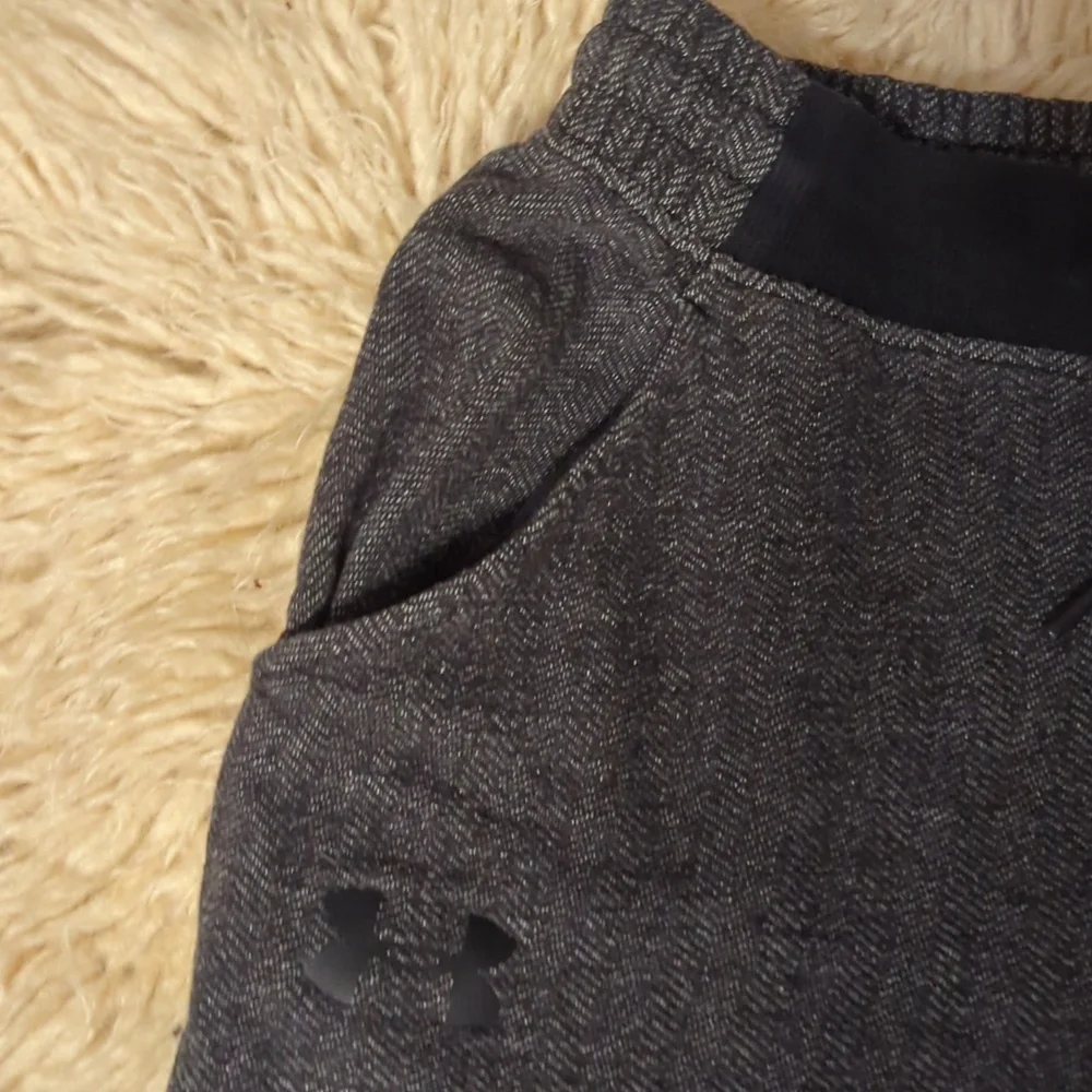 Under Armour comfortable dark