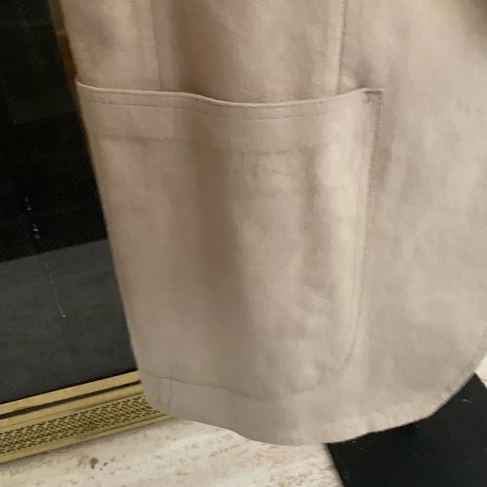 Halston Heritage photo lighter