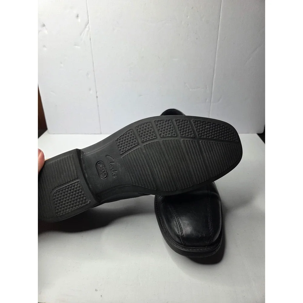Clarks slip loafers