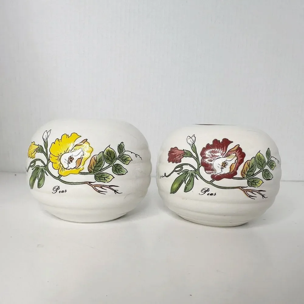 Floral Round Salt And Pepper Shaker Botanical Garden Korea Bone China*‎ kk13
