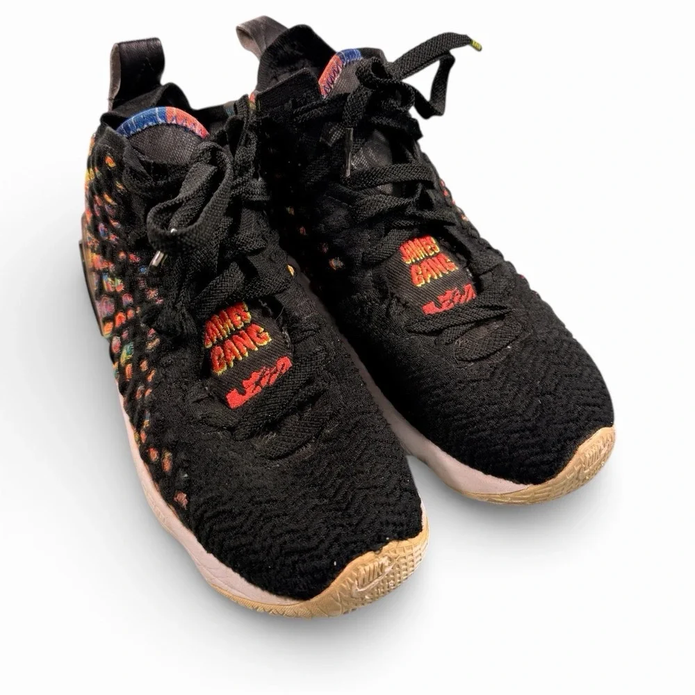 Nike Lebron 17 XVII Black James‎ Gang Sneakers BQ5594-005 Size 5Y Youth Coogi