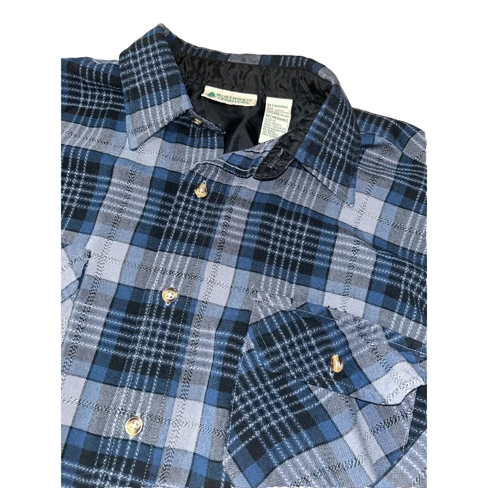 Vintage Northwest Territory Blue Plaid‎ Button Down Flannel With Chest Pockets