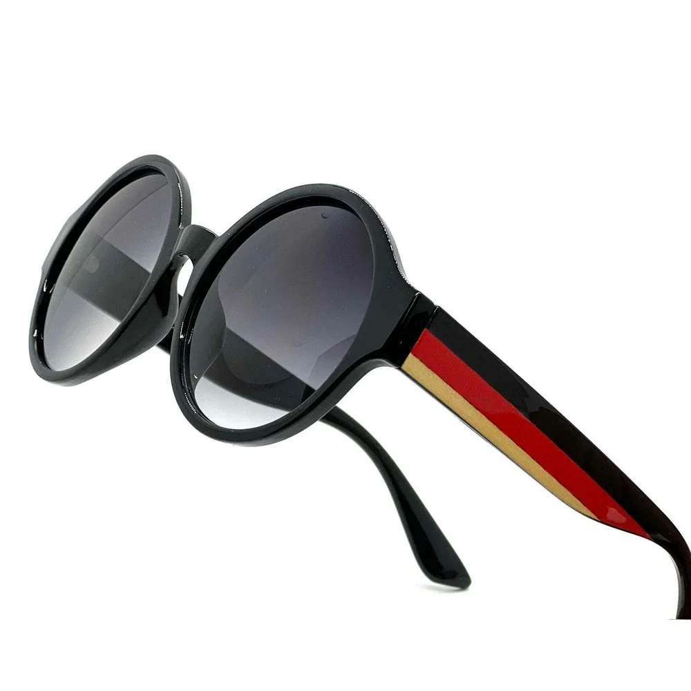 N/A chic sophisticated