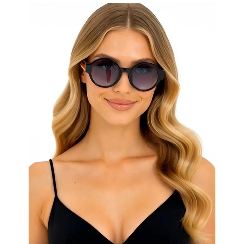 N/A chic sophisticated