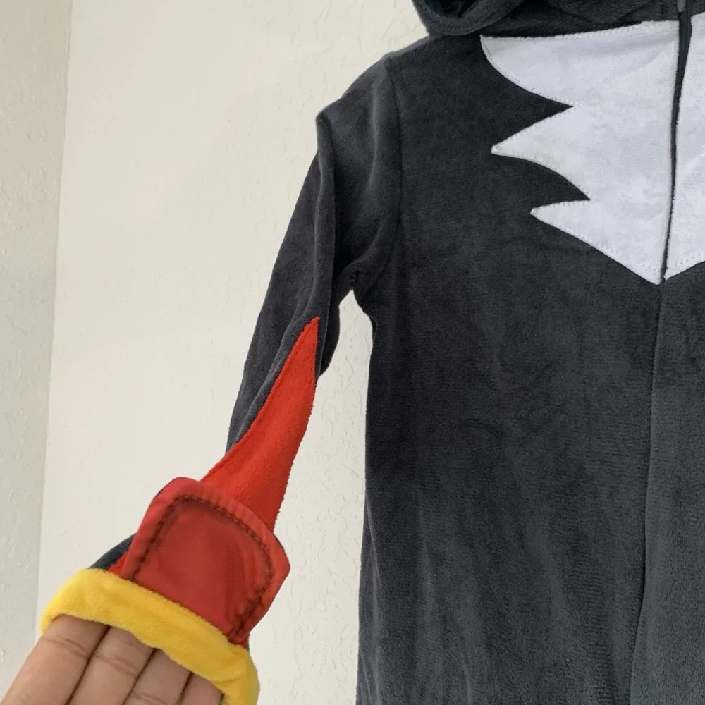 Spirit Halloween Kids Shadow Costume Sonic the Hedgehog Youth S Jumpsuit‎