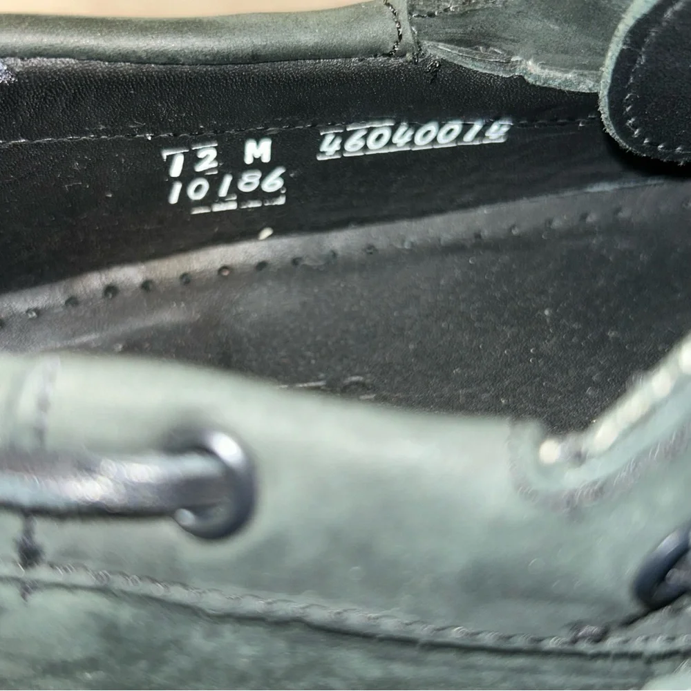 Sebago material heel