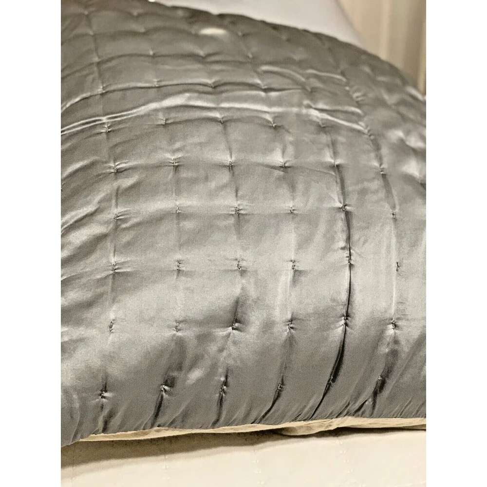 Portico quilted euro