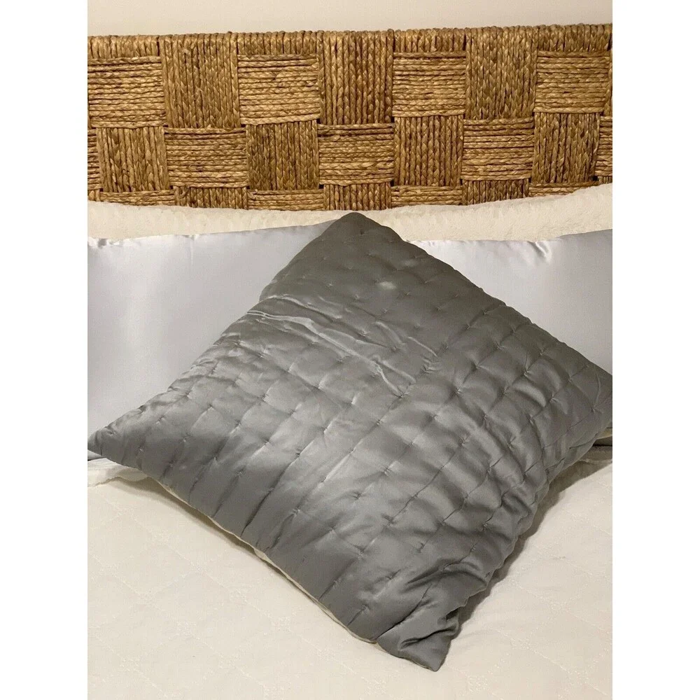 Portico quilted euro