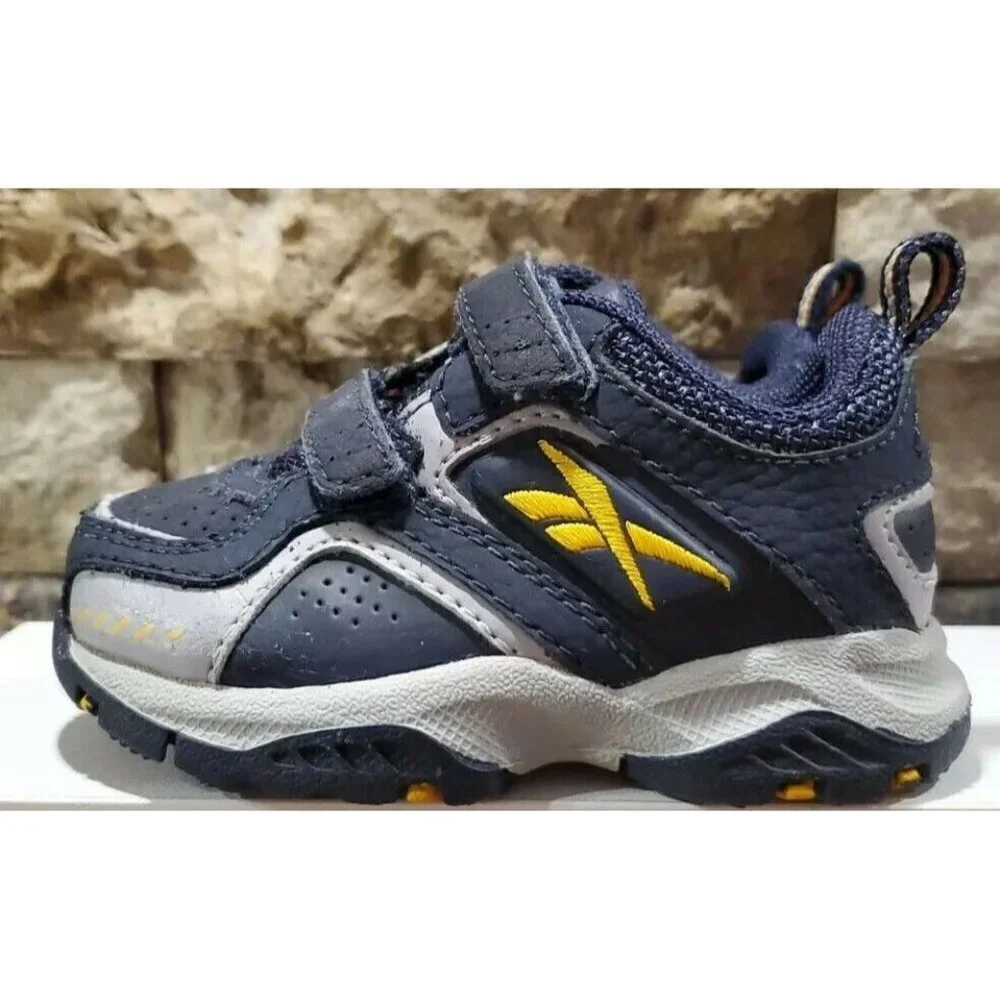 Reebok Toddlers Size 3 Blue and Gray