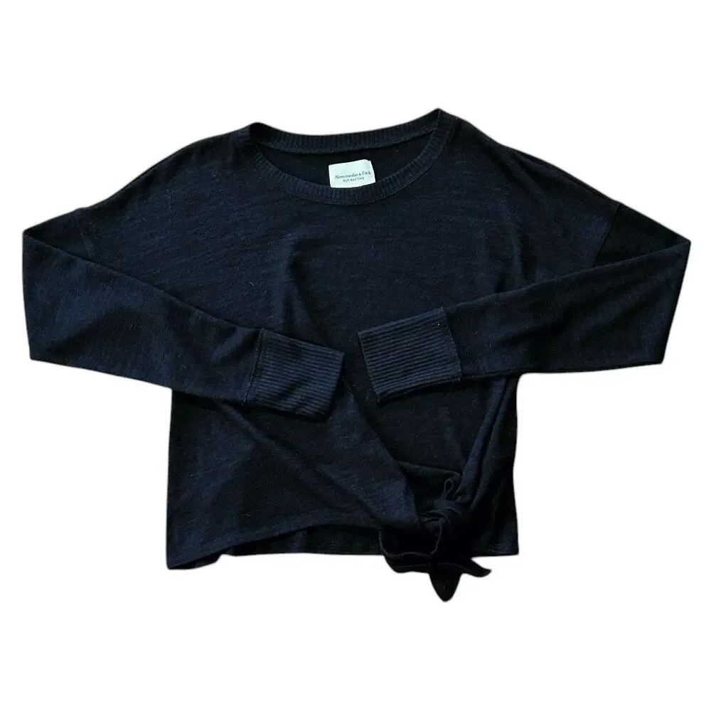 Abercrombie & Fitch Soft A & F Cozy Front Side Tie Black Sweater Small