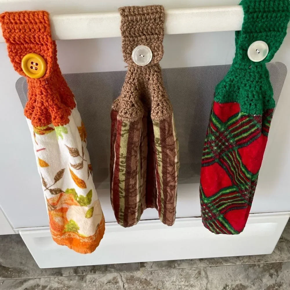 Estate Find: Set of 3 Crochet Top Kitchen Towels