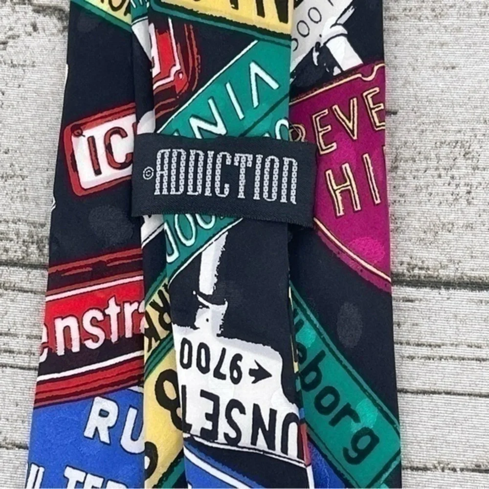 Vintage ADDICTION street signs silk tie