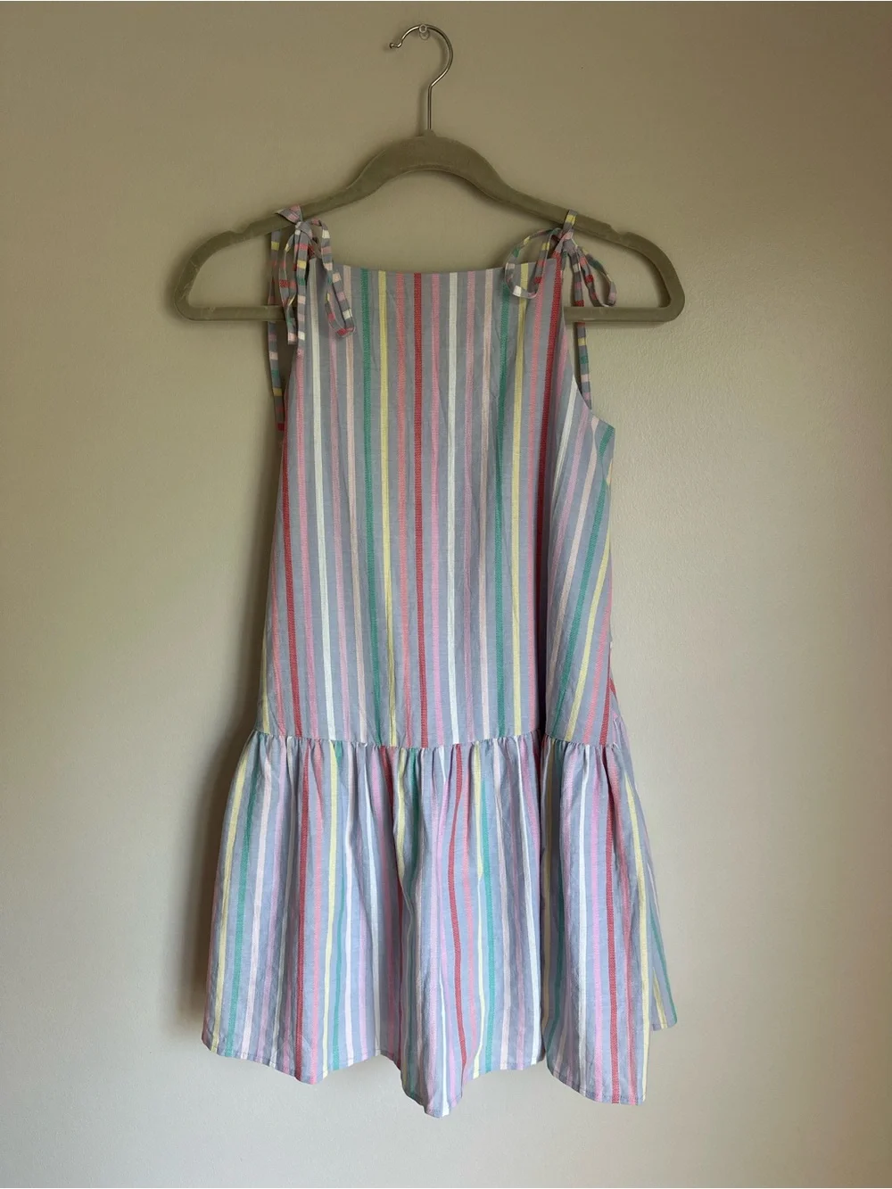 Pleats Collection strap pictures