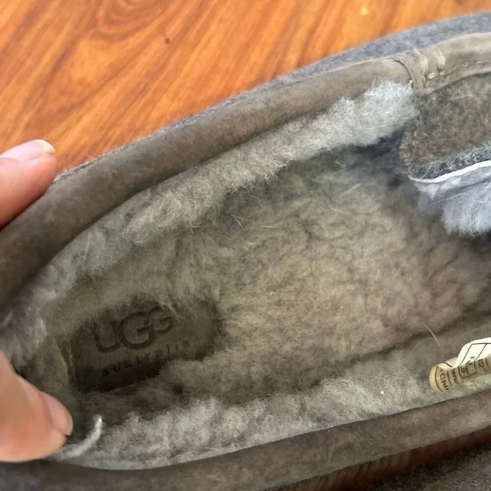 UGG Men’s gray ascot moccasin slippers, suede size 11