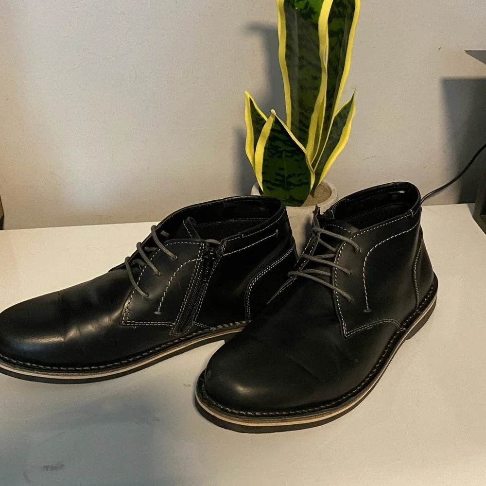 Steve Madden Black Chukka‎ Boots