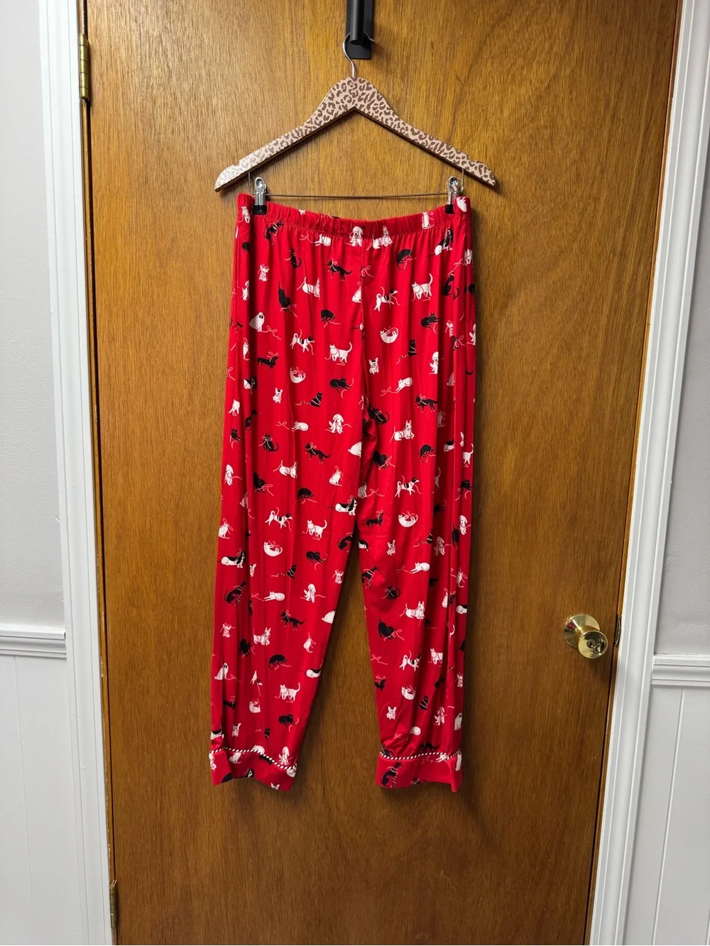 Kate Spade New York Holiday Cozy Jersey Pajama Set Cats Dogs Red Multi Large NEW