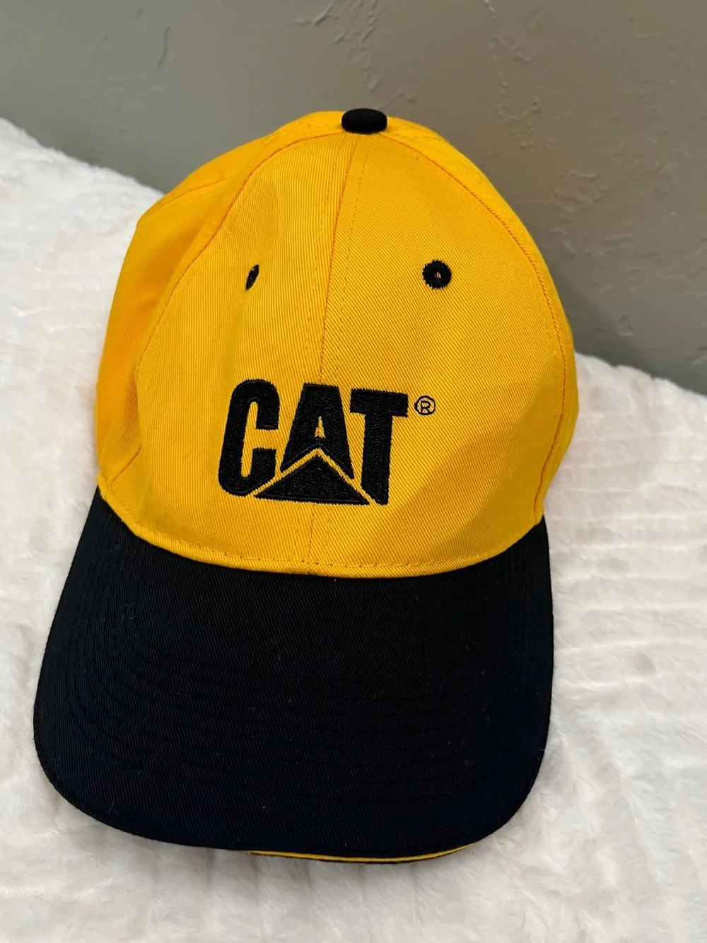CAT Caterpillar Baseball Hat Cap Yellow Black New