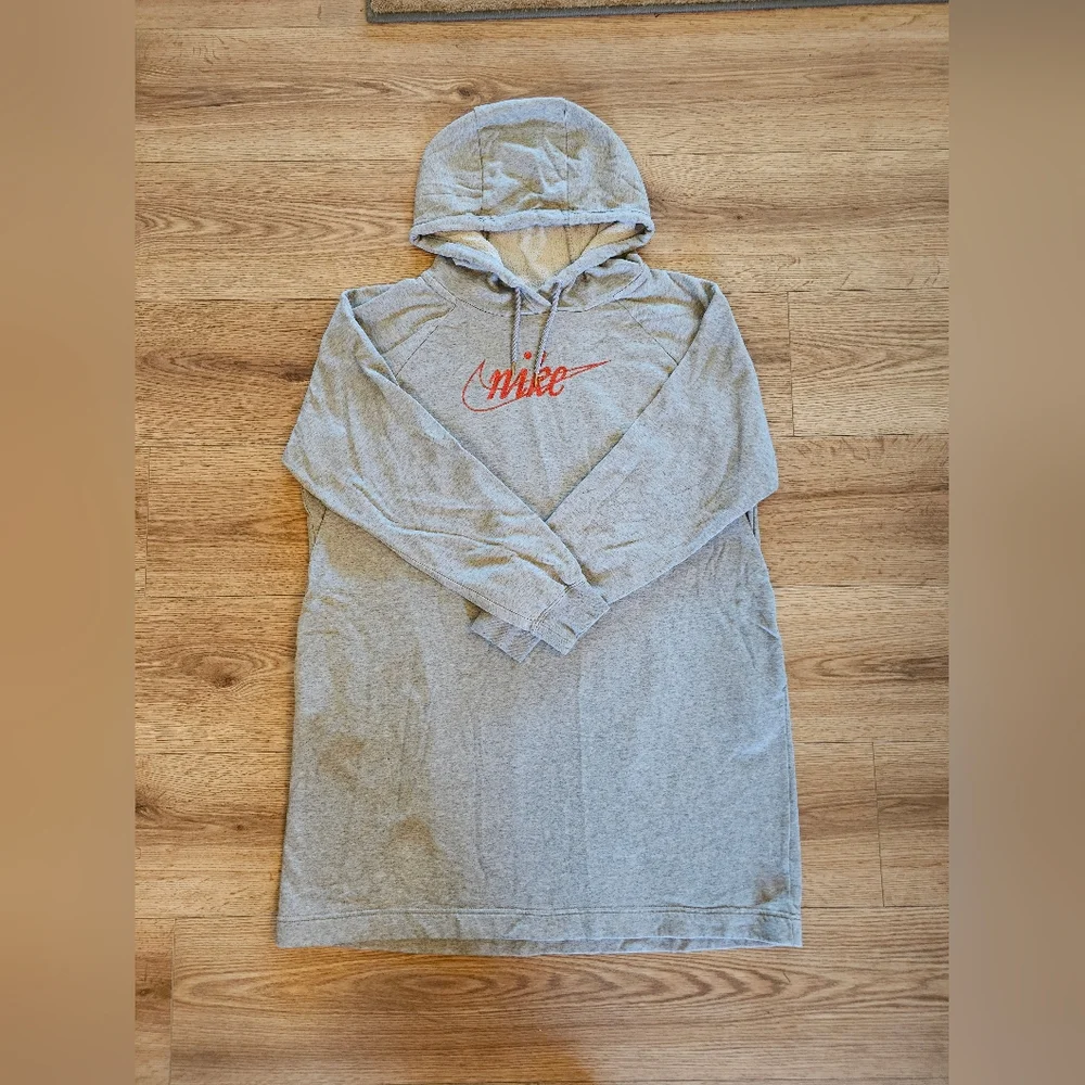 Nike cozy gray