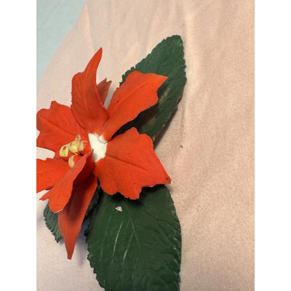 Capodimonte Flower Red Poinsettia Italy Porcelain Napoleon Pre-owned