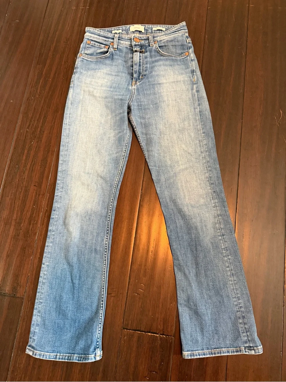Closed organic cotton mid-rise bootcut jeans blue wash made in Italy 25