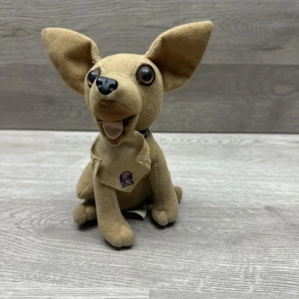 3 Vintage Taco Bell Chihuahua Plush Toys.‎ Do Not Talk. Three Plush Dogs. Nice!