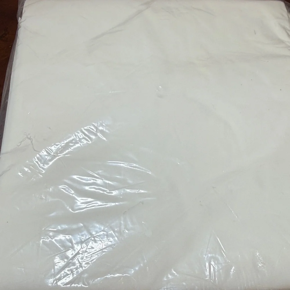 White Mattress Encasement‎