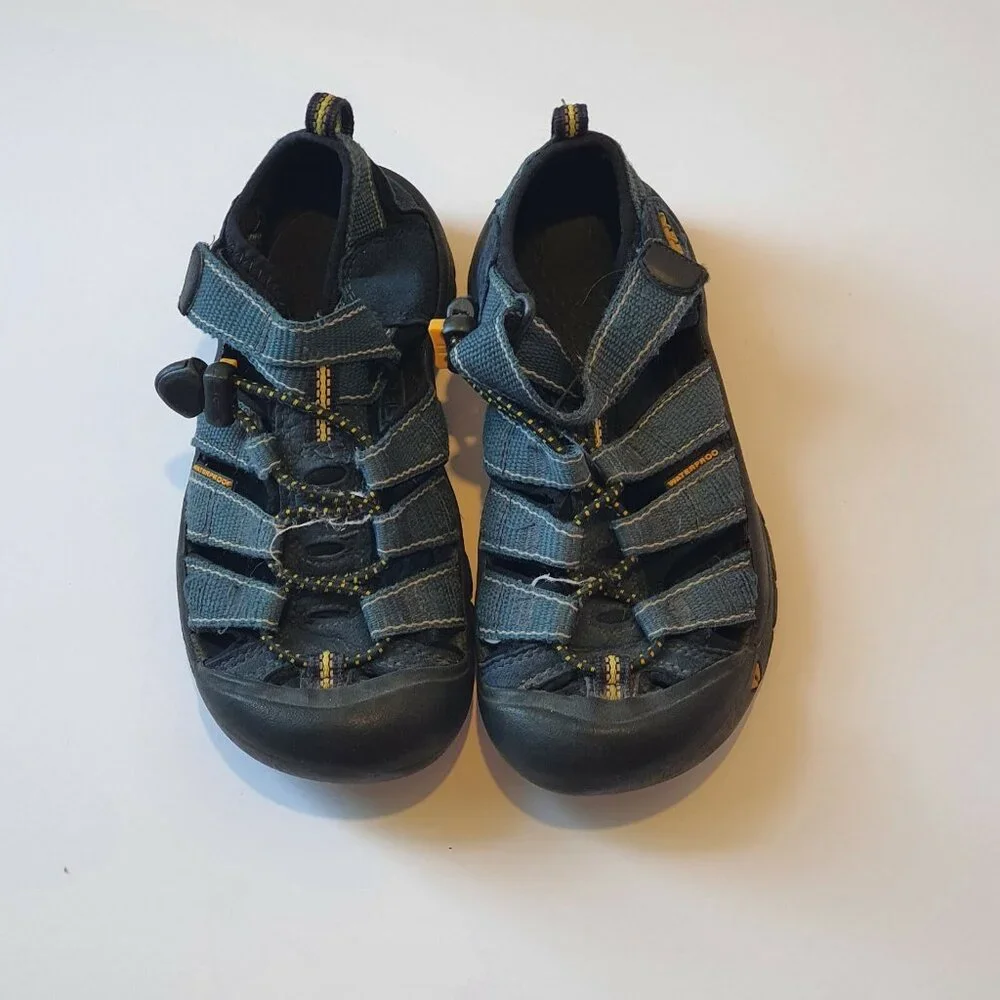 Keen Kids Newport Sandals Size 13 Blue Closed Toe Hiking Shoe Boy Girls Unisex‎