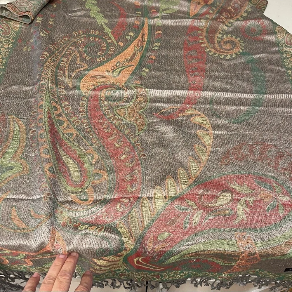 Cashmere Paisley Patterned Scarf 28” x 70”