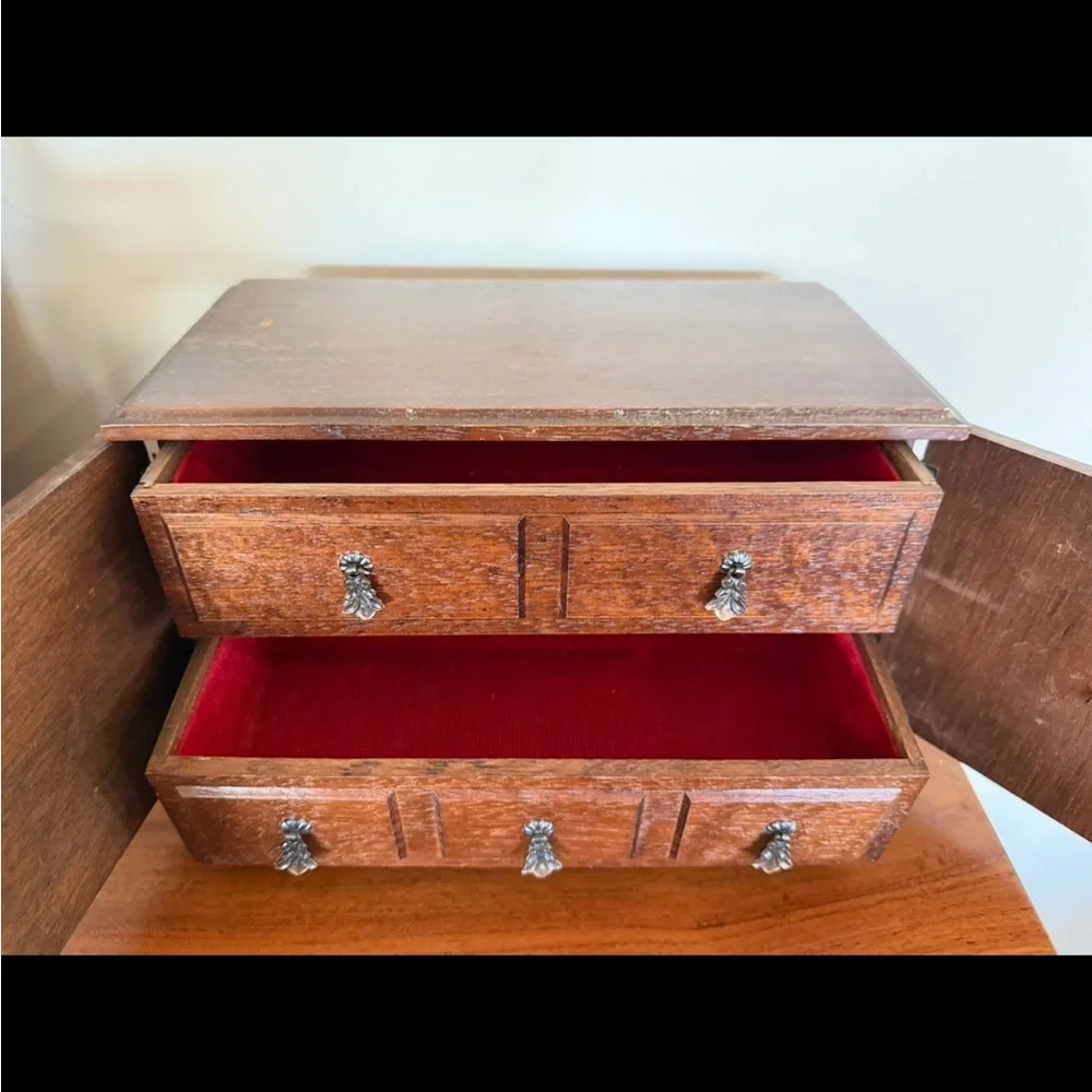 N/A elegant wooden