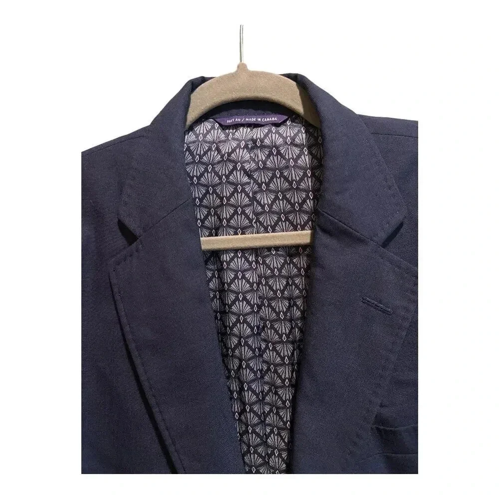 Ted Baker includes loose