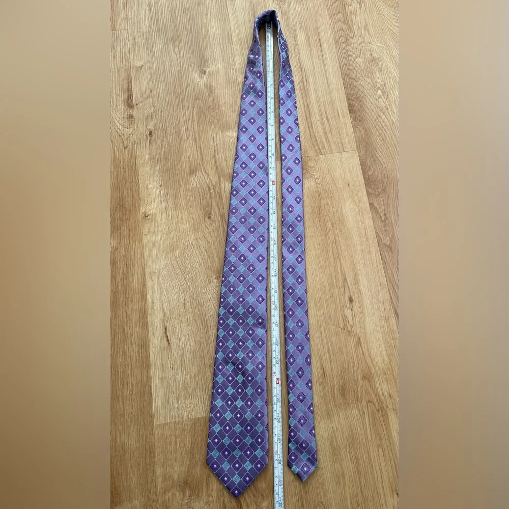 Ted Baker London stylish tie