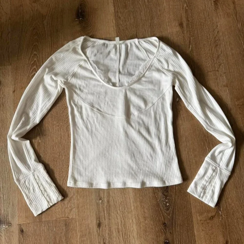 Free People White Long Sleeve Top with Lace‎ Trim Size M