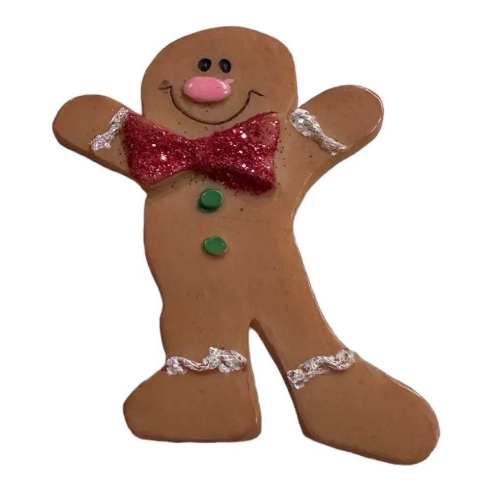 Gingerbread man brooch cute endearing n perfect fun