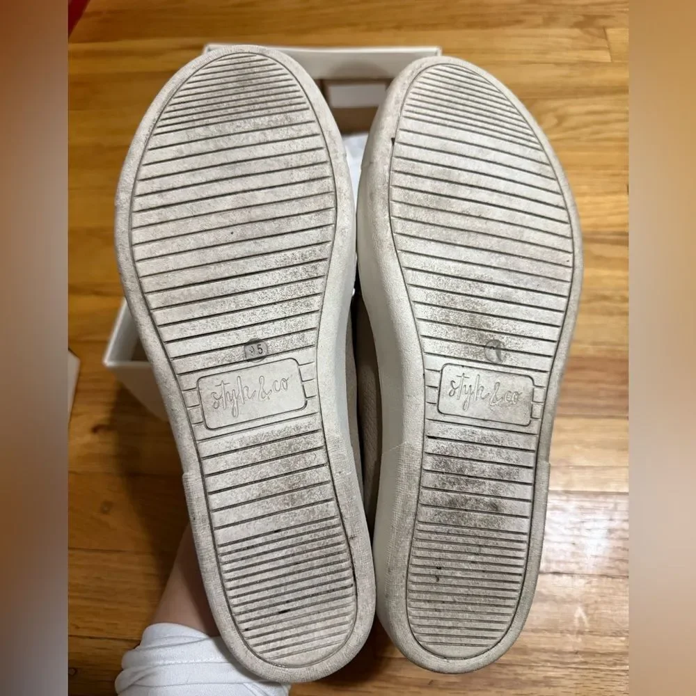 Style & Co. round toe