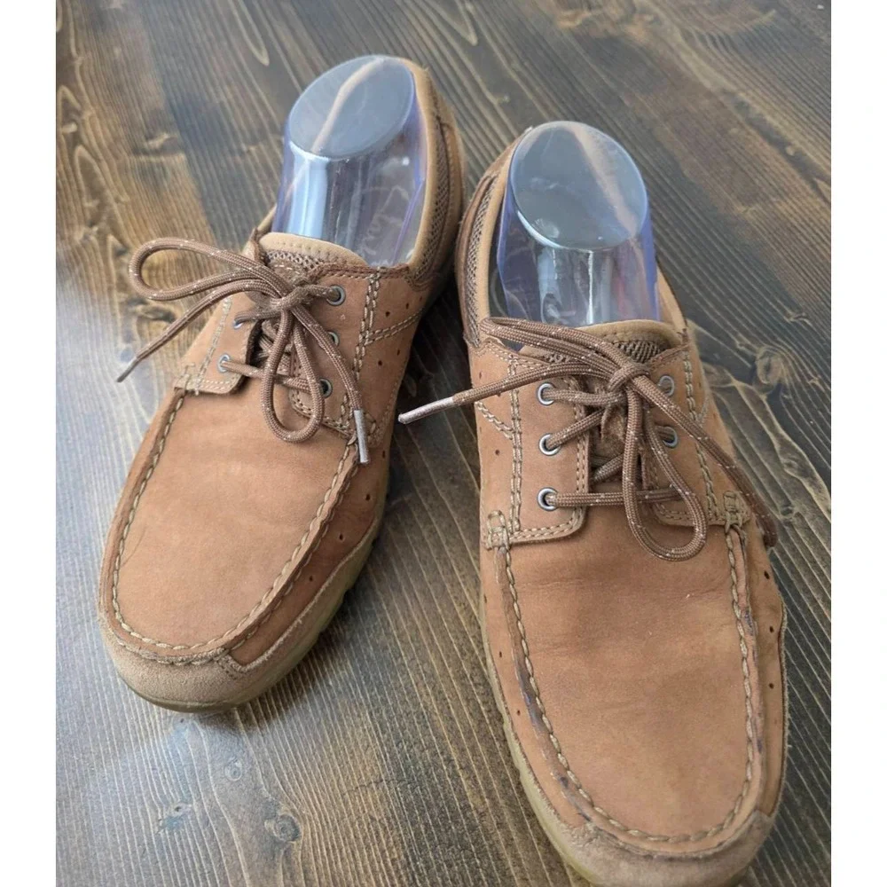 Clarks more 2205 please