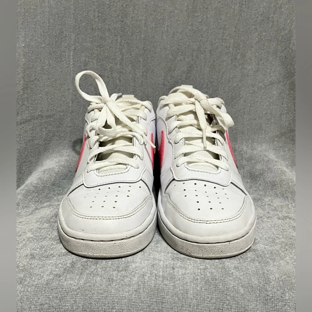 Nike chic sneakers