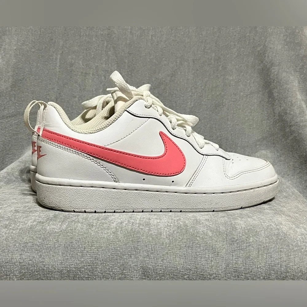 Nike chic sneakers