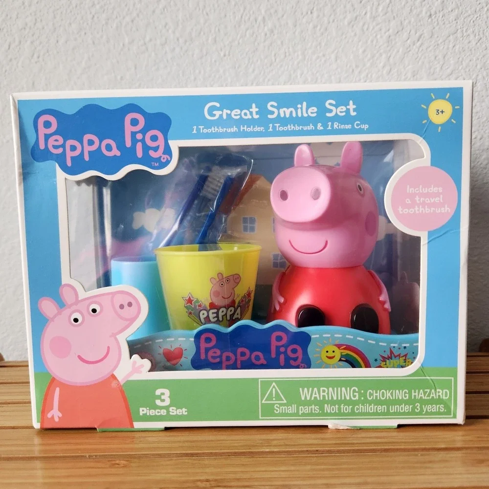 Hasbro Peppa Pig Great Smile Set Toothbrush Holder And Rinse Cup 3 Piece Set NEW