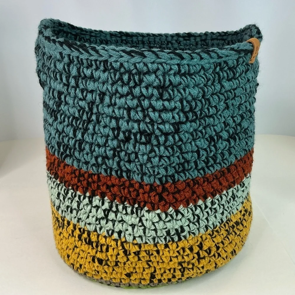 Hand Crafted handcrafted multicolor