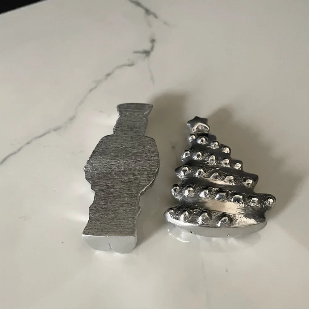 SET of 2 Napkin Weights - Nutcracker & Christmas Tree by Mariposa