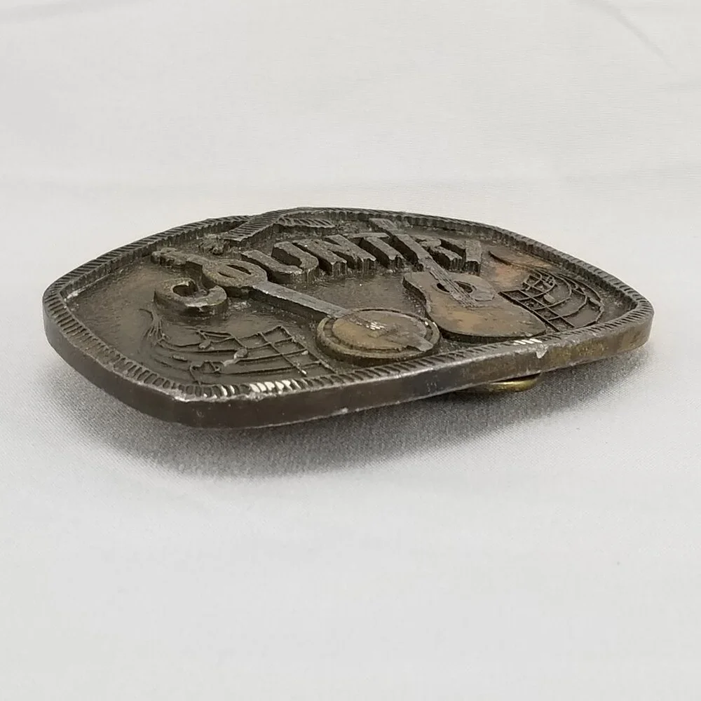 N/A vintage belt