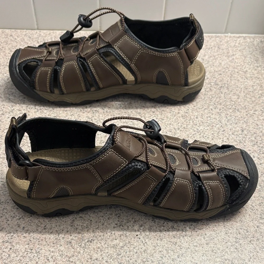 Eddie Bauer Brown and Black Men's Sandals