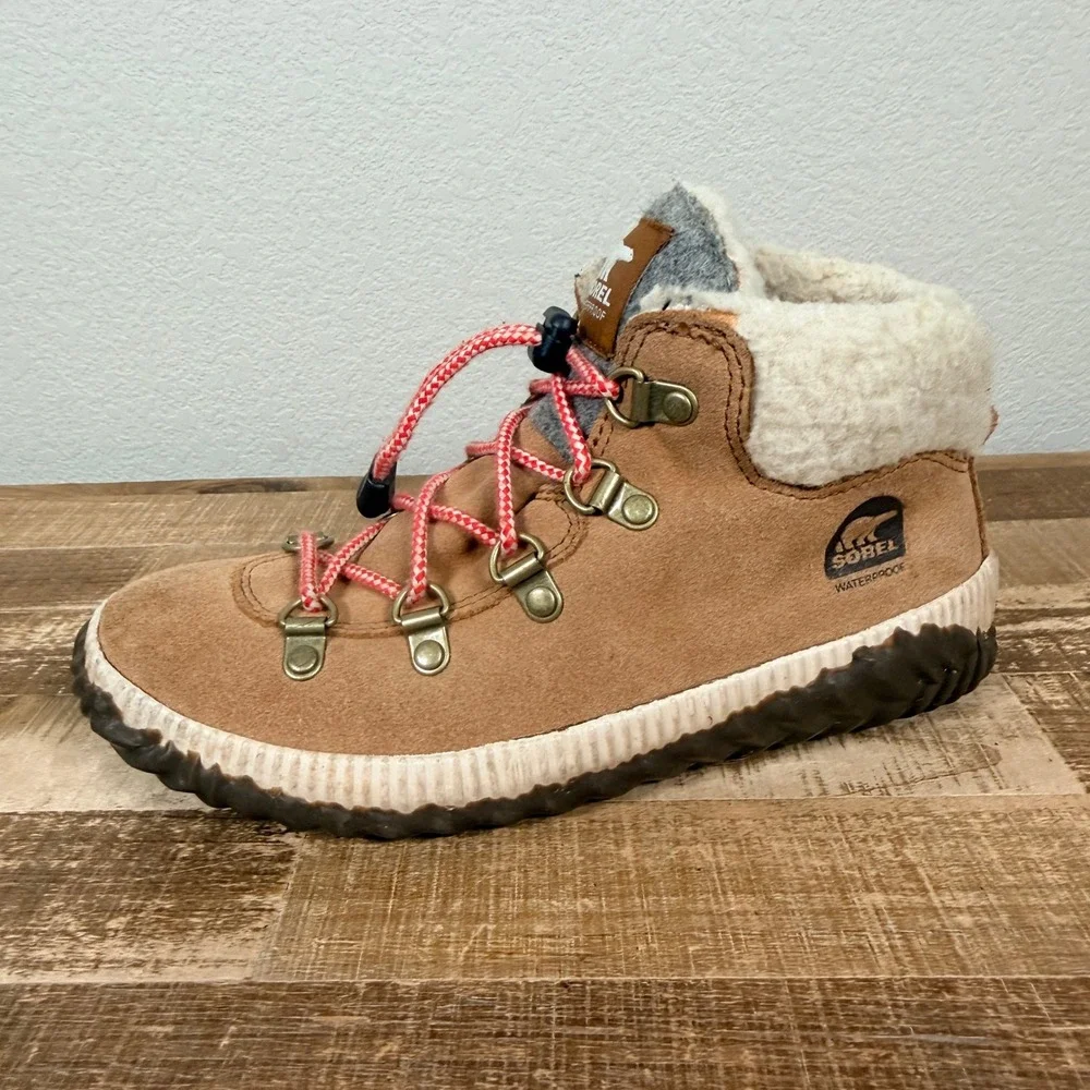 Sorel Out N About Plus Conquest Kids 3 Tan Waterproof Suede Faux Fur Boots