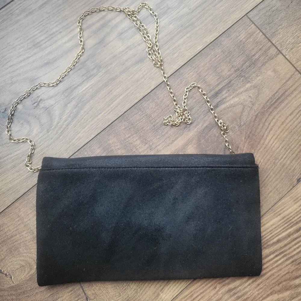 unbranded this chic